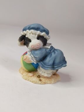 Vintage Enesco Mary’s Moo Moos AUGUST 'Moo And Me By The Sea' Figurine